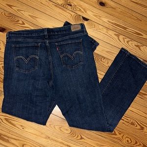 Women’s Levi’s size 14